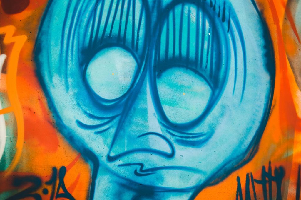 peinture abstraite bleue et rouge